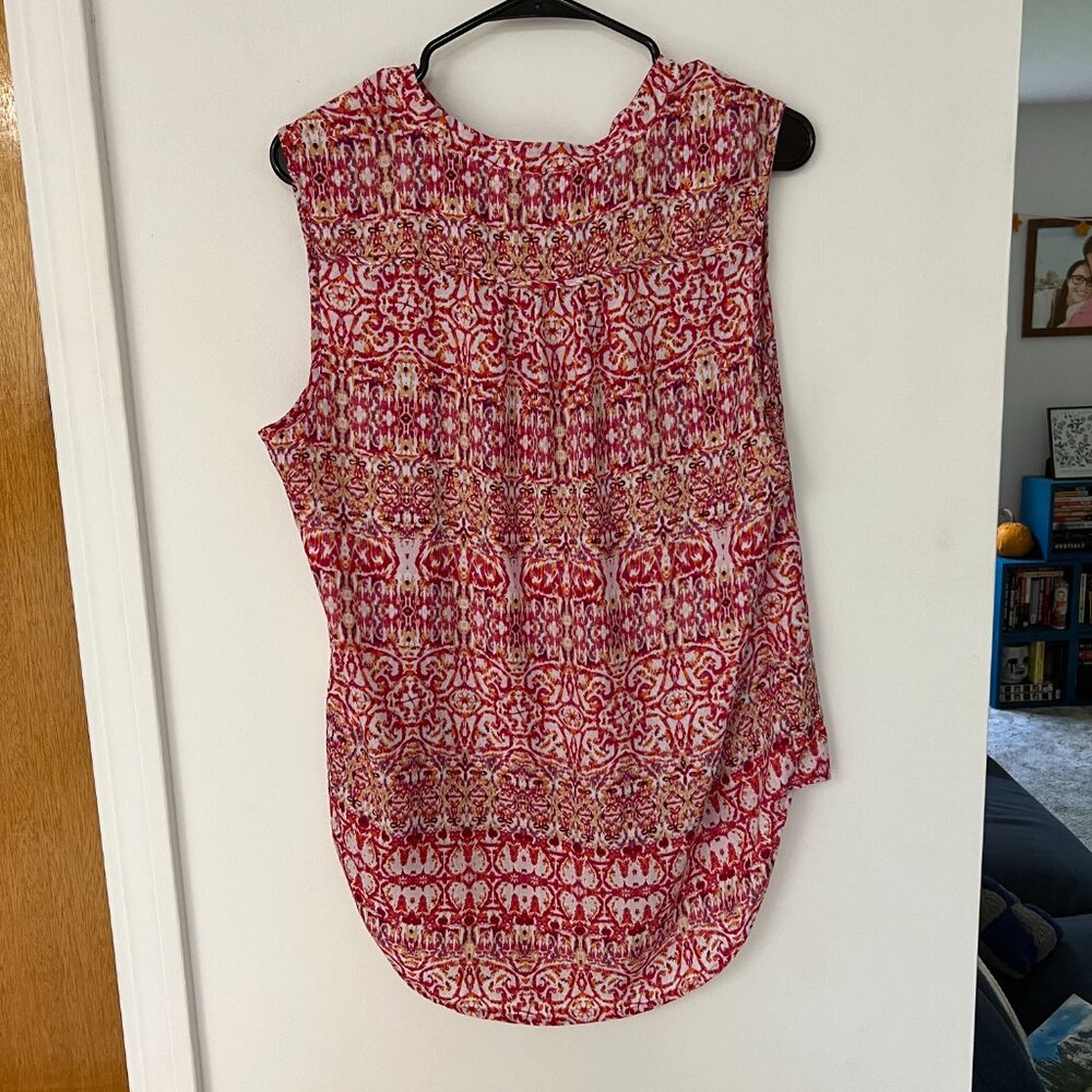 Lightweight Patterned Tanktop - Picture 2 of 3